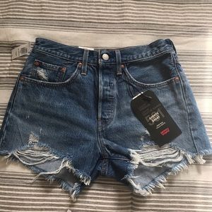 NWT Levi’s 501 Shorts